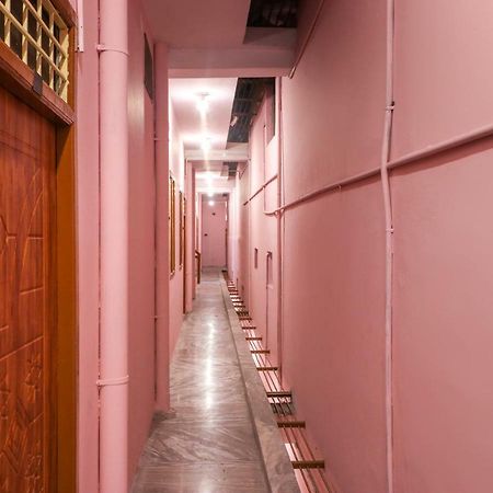 Готель Oyo 46737 Sri Annamalai Residency Тіруваннамалай Екстер'єр фото